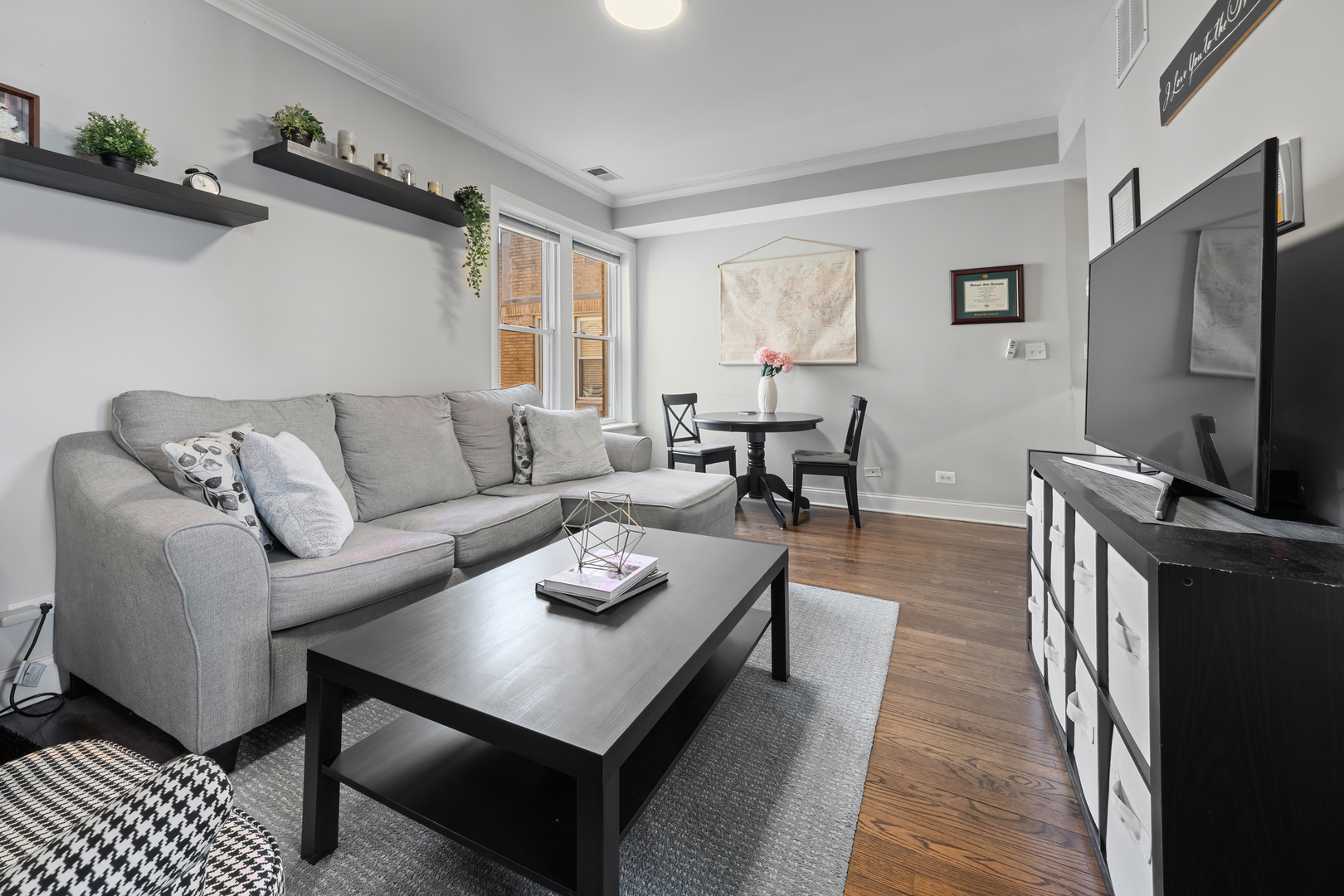 3406 N Bell Avenue Unit: 3