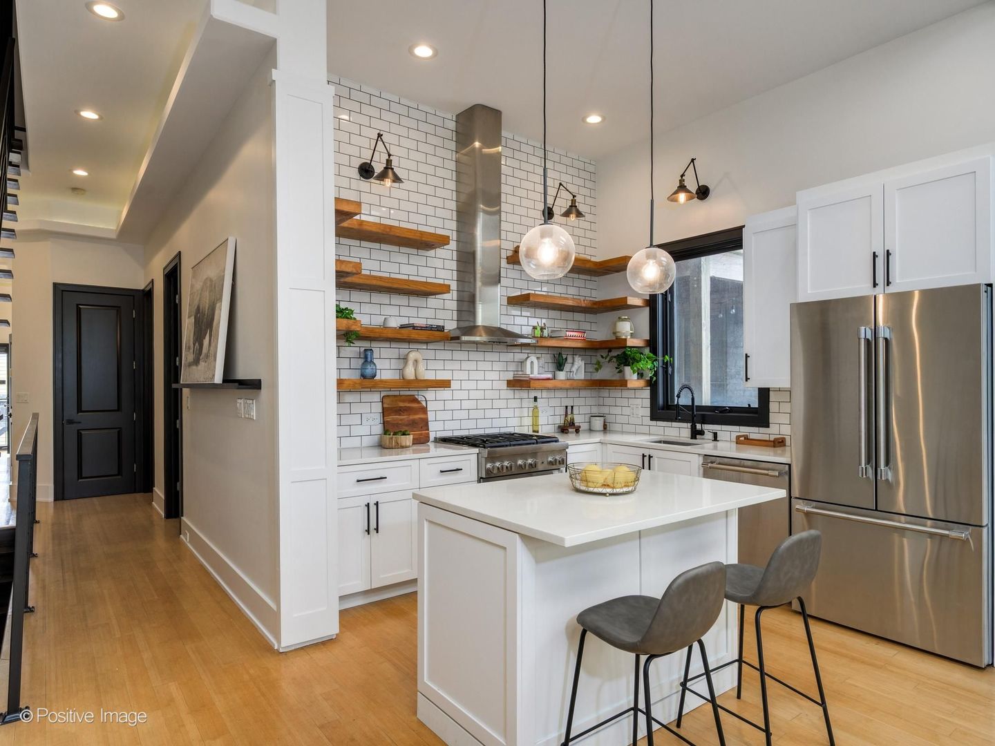 2455 W Walton Street Unit: 3