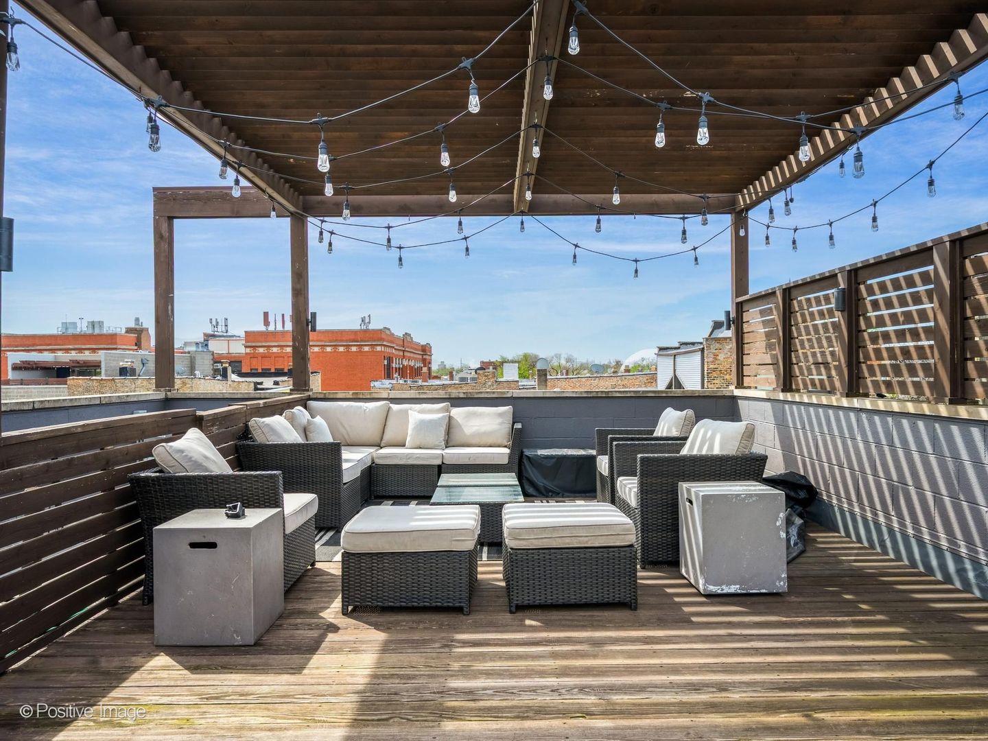 2455 W Walton Street Unit: 3