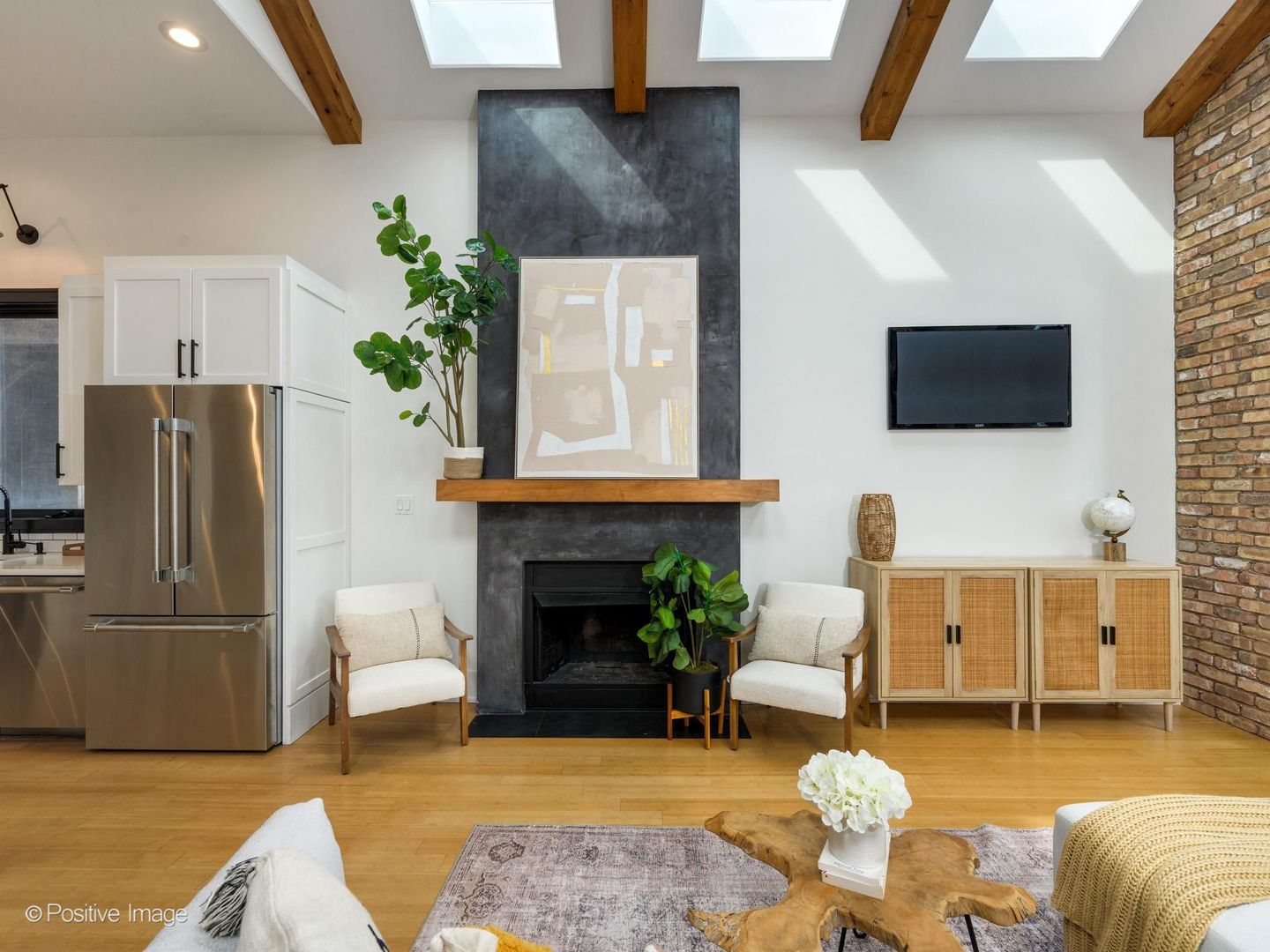 2455 W Walton Street Unit: 3