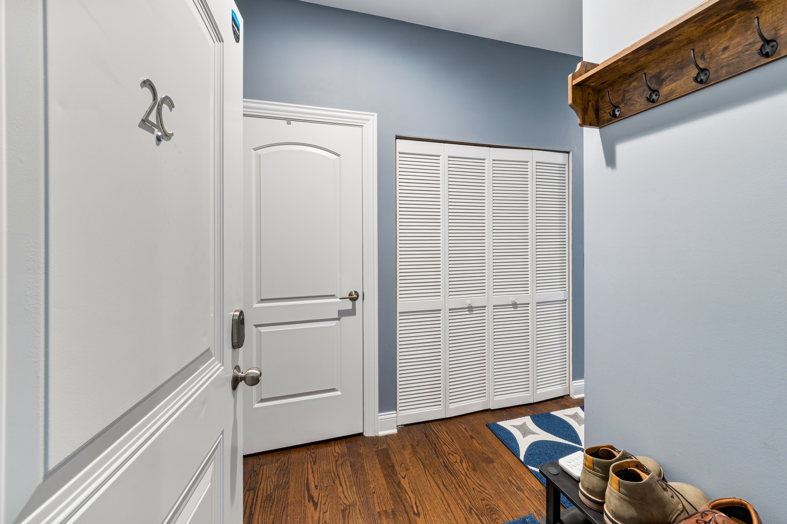 2605 W NORTH Avenue Unit: 2C