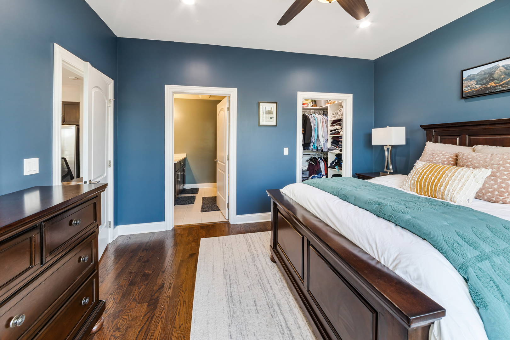 2605 W NORTH Avenue Unit: 2C