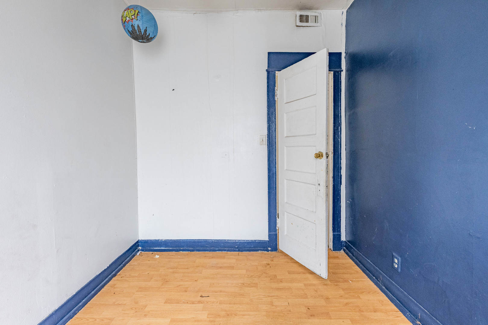 1600 S Saint Louis Avenue