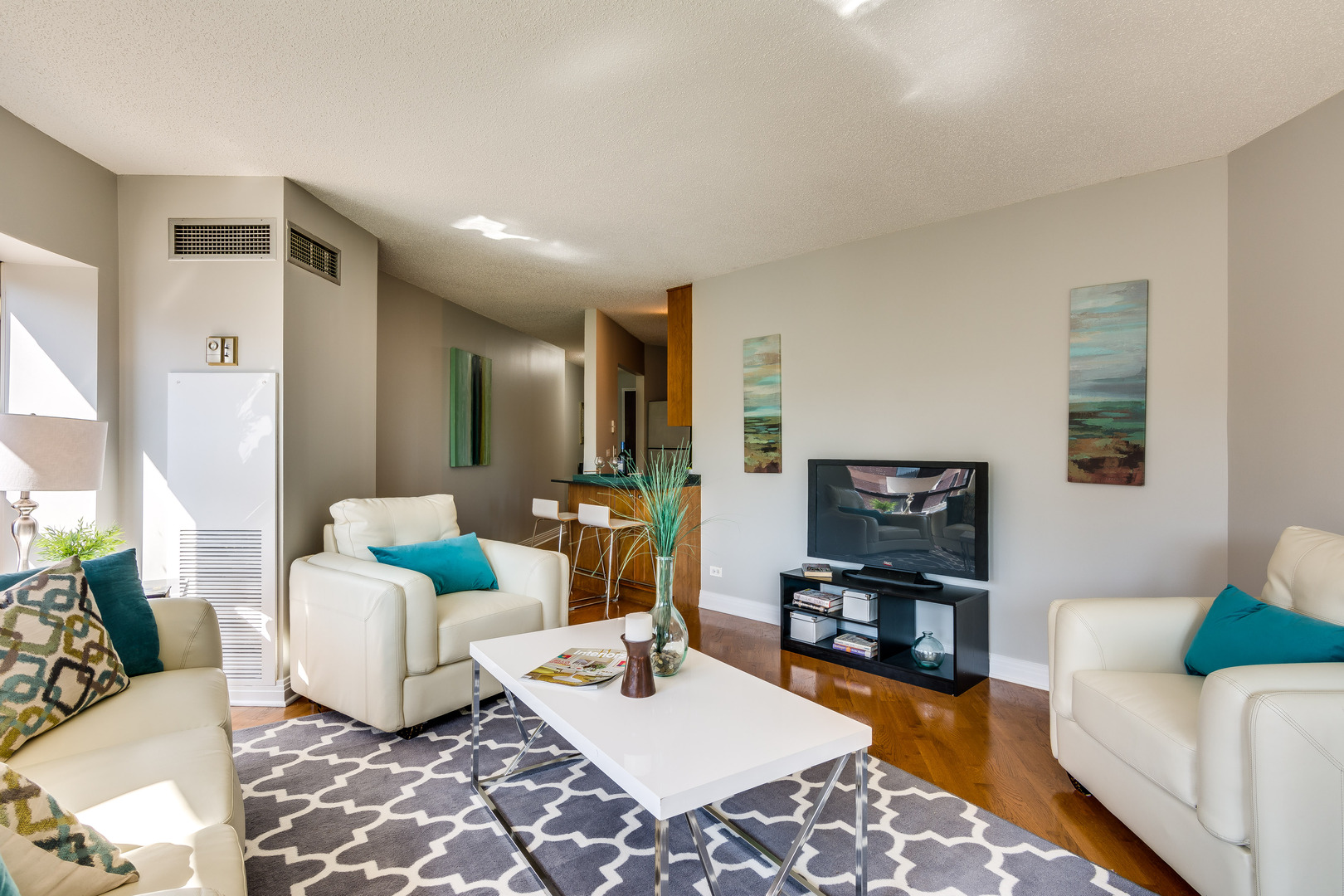 350 W Belden Avenue Unit: 308