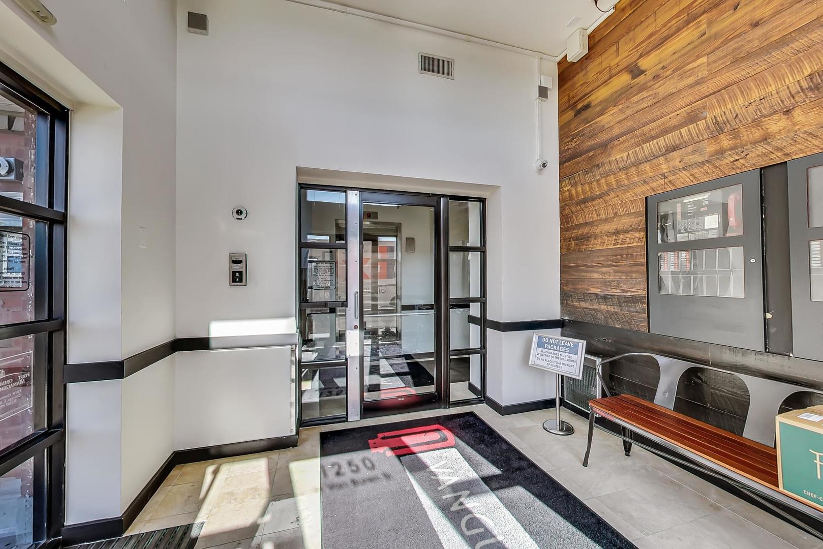 1250 W Van Buren Street Unit: 1A