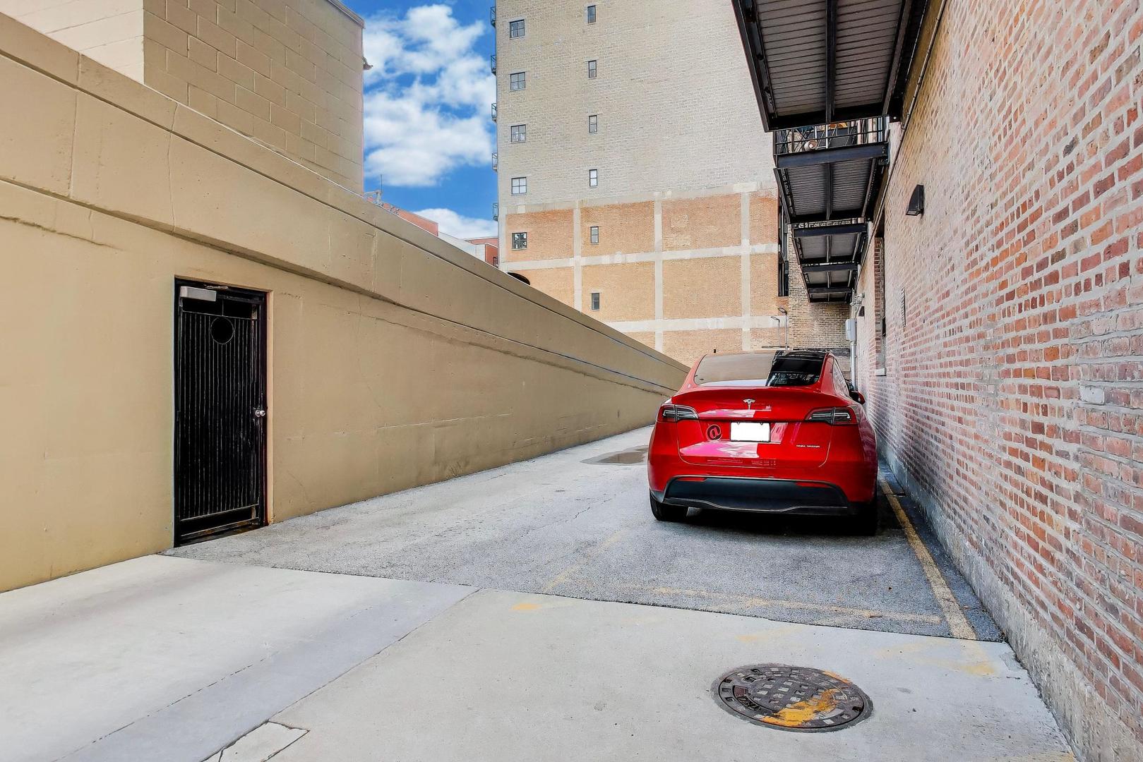 1250 W Van Buren Street Unit: 1A