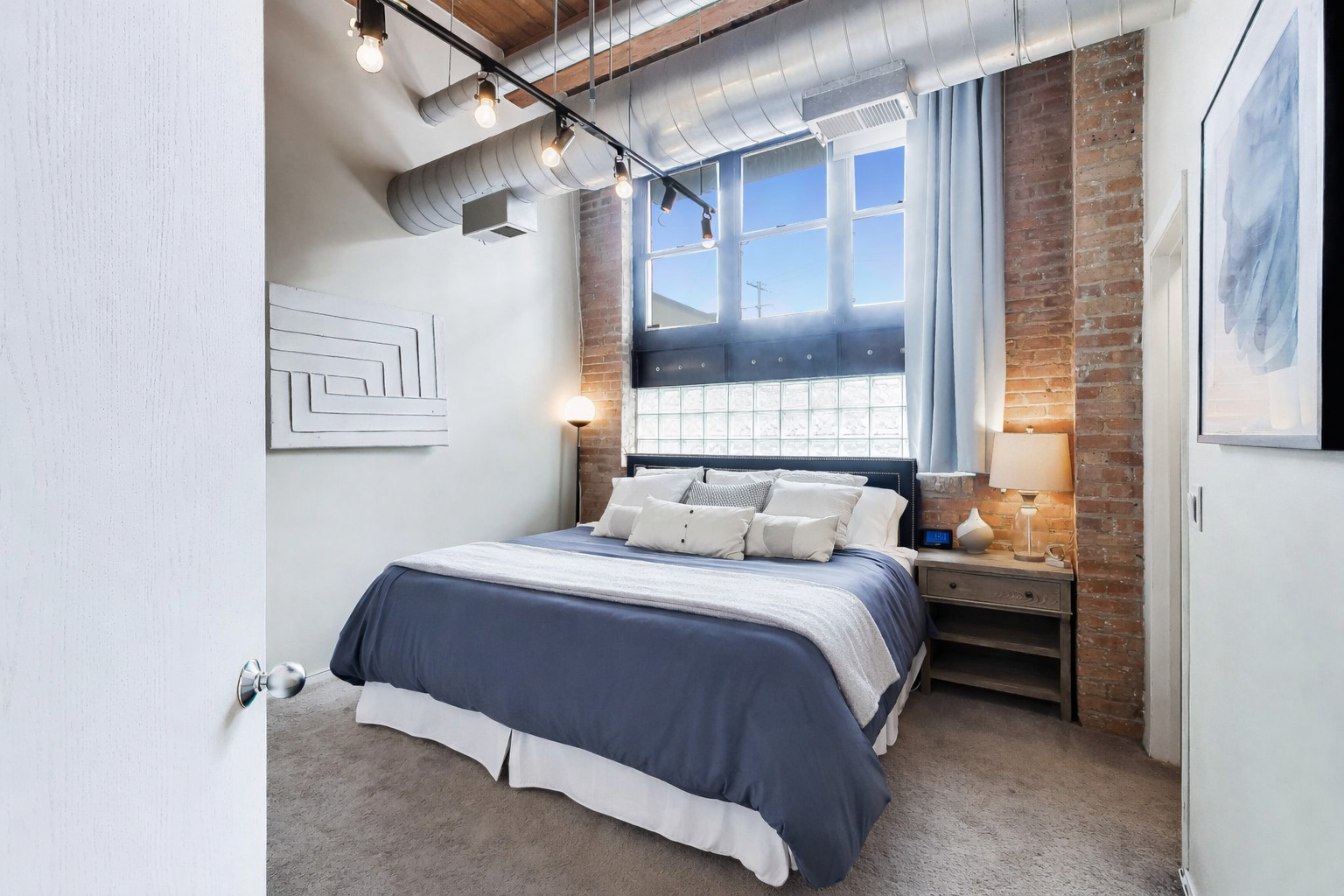 1250 W Van Buren Street Unit: 1A