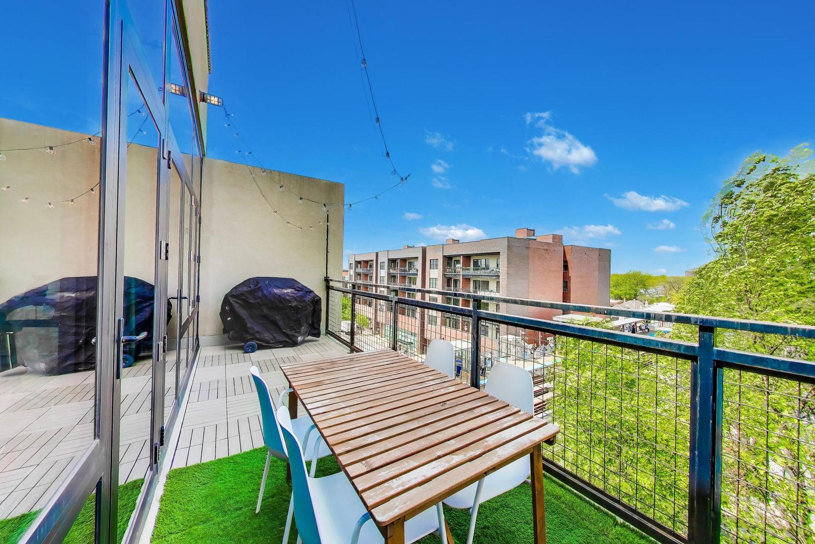 3946 N Ravenswood Avenue Unit: 605