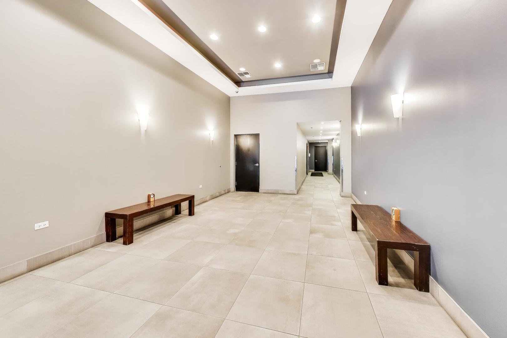 3946 N Ravenswood Avenue Unit: 605