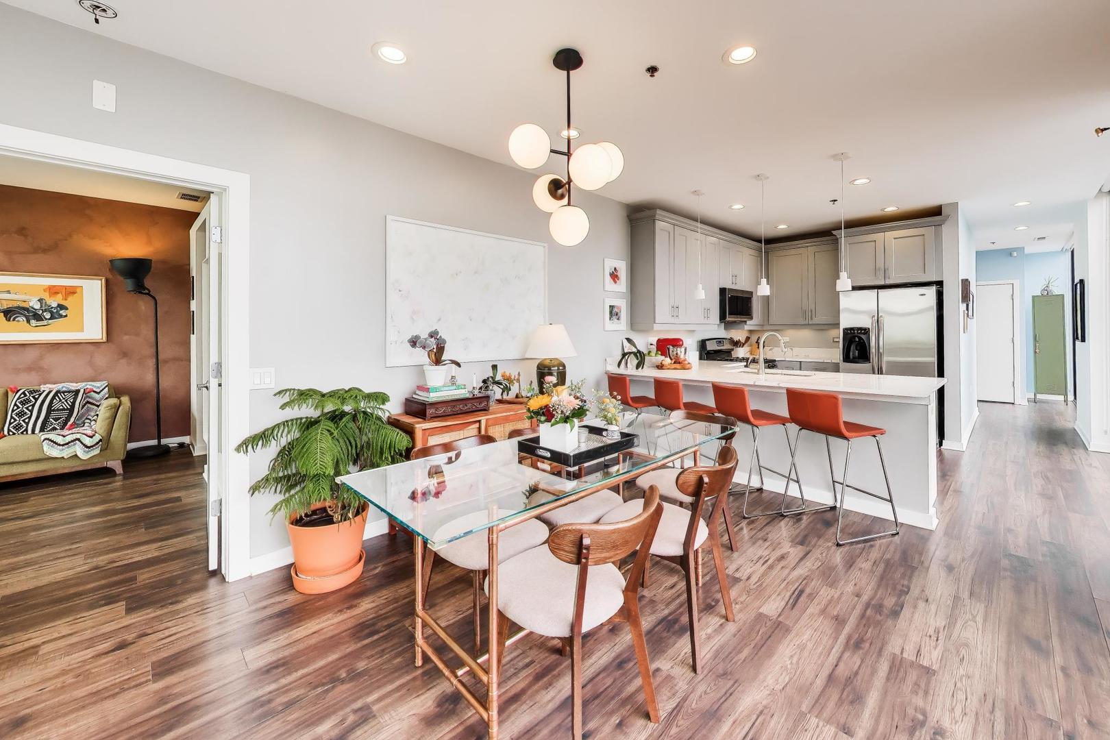 3946 N Ravenswood Avenue Unit: 605