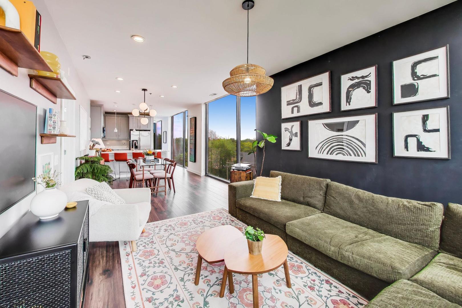 3946 N Ravenswood Avenue Unit: 605