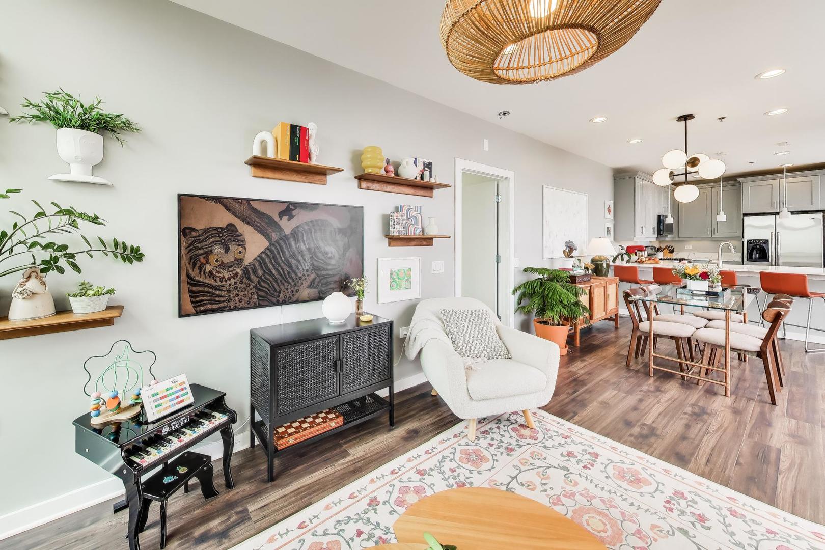 3946 N Ravenswood Avenue Unit: 605