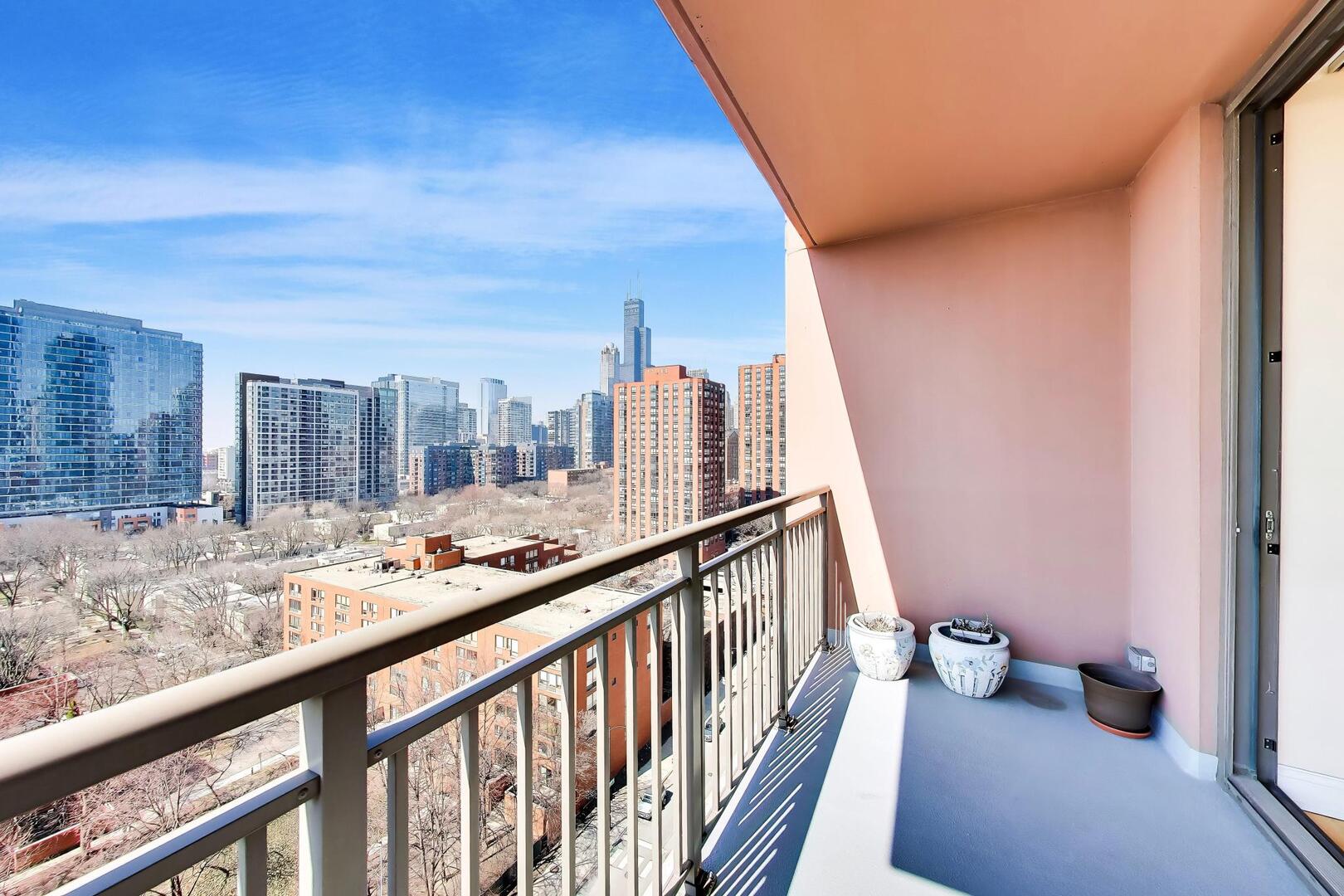 1101 S State Street Unit: 1307