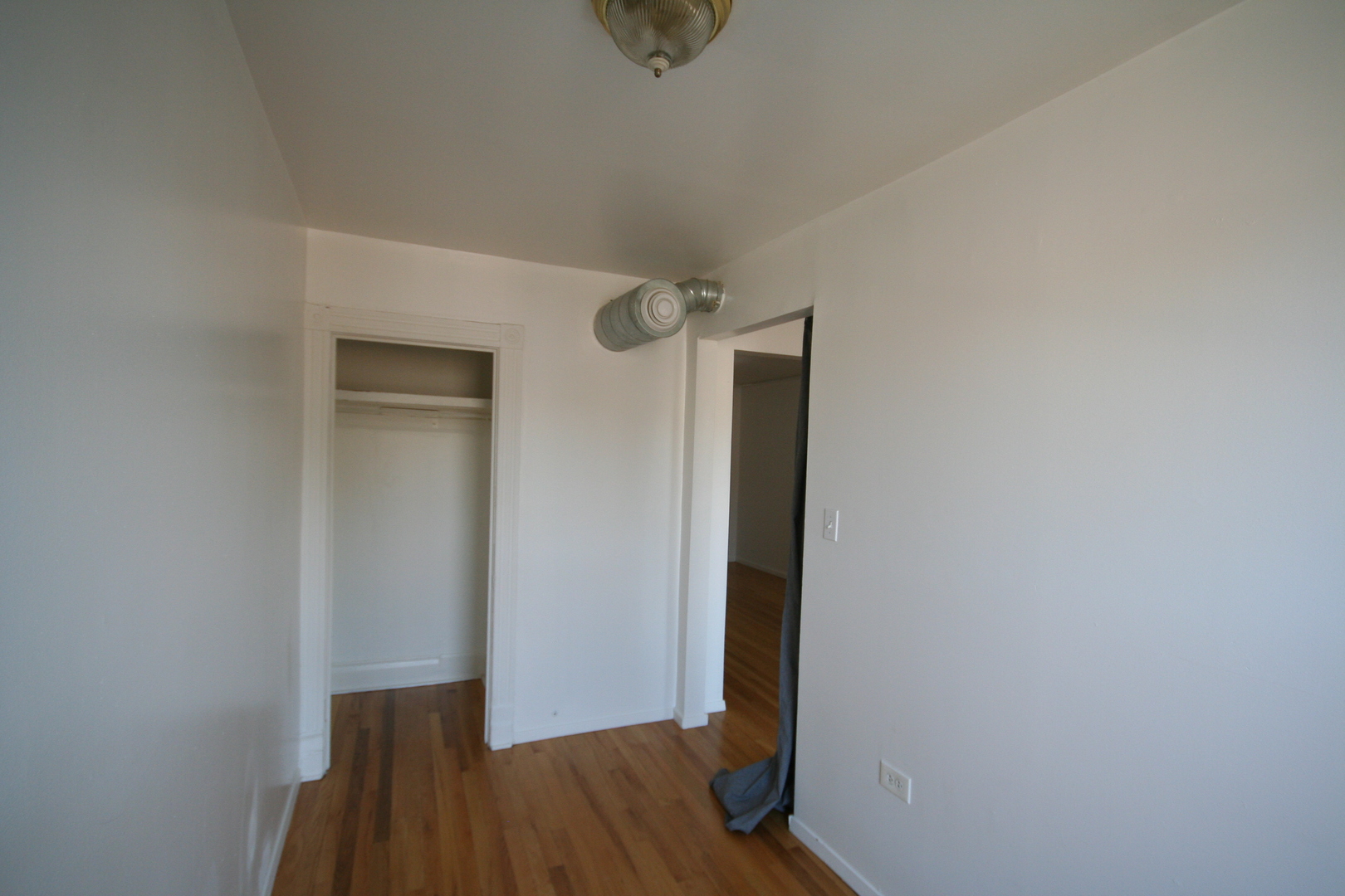 2647 W 24th Place