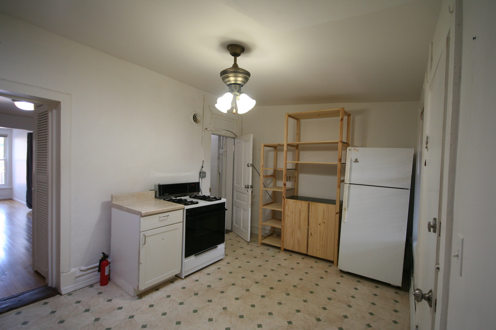 2647 W 24th Place