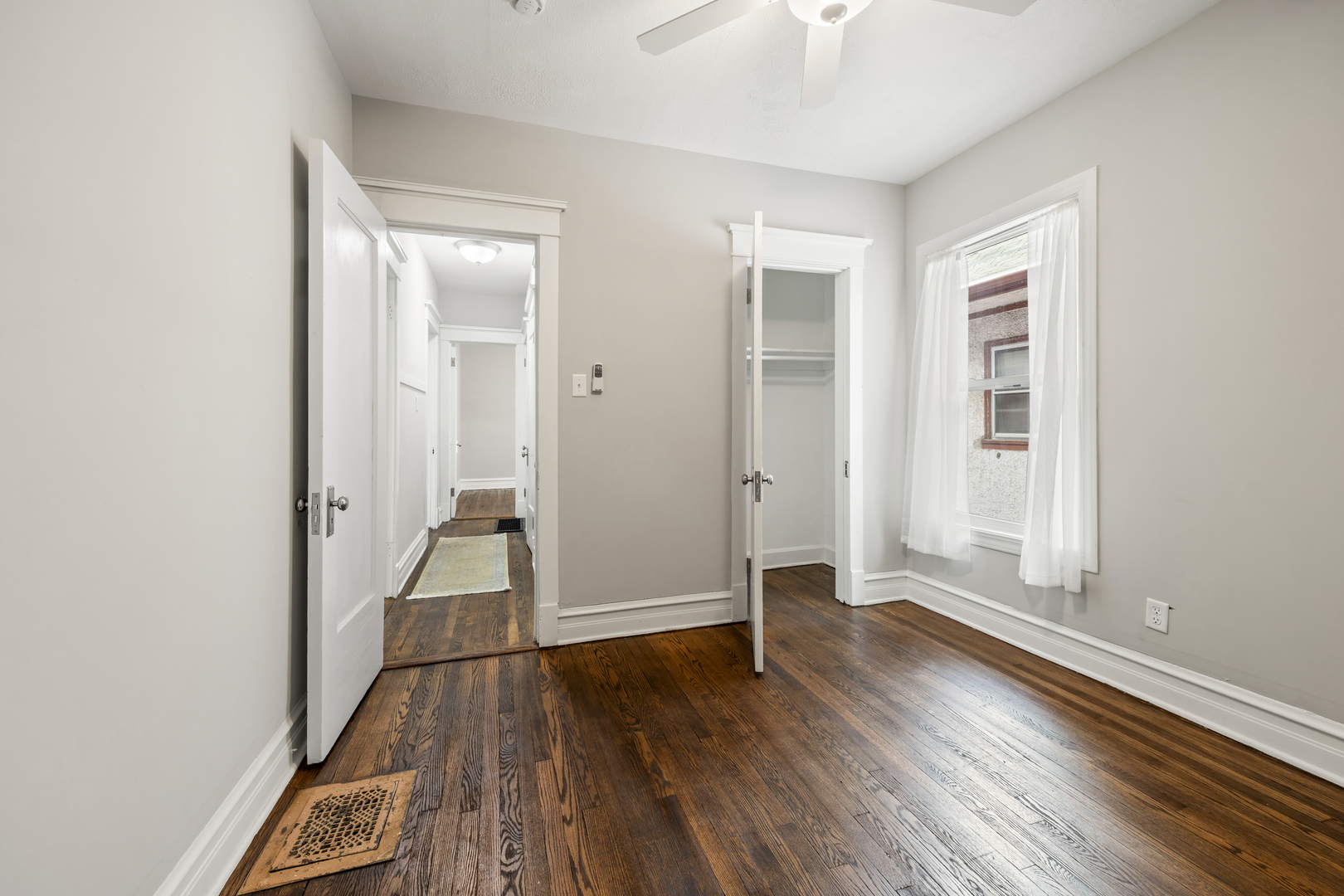 434 N Pine Avenue Unit: 2