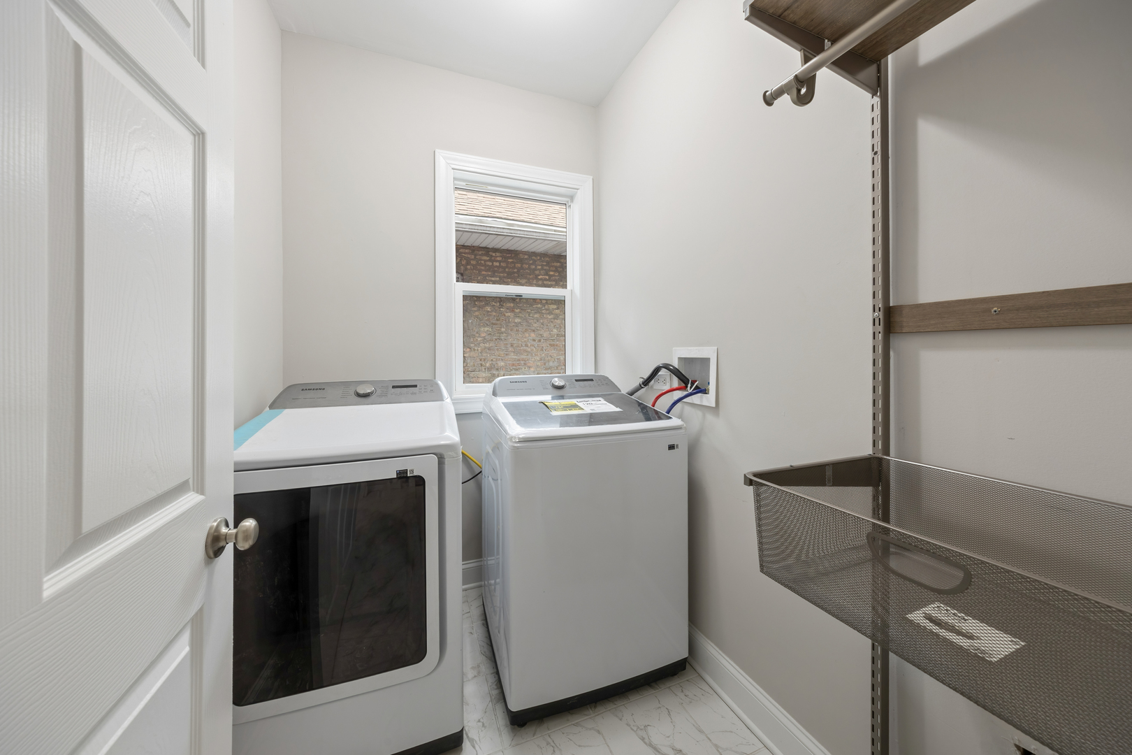 434 N Pine Avenue Unit: 2
