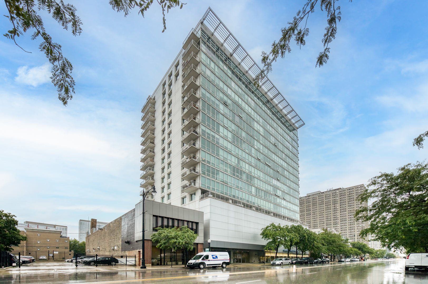 1845 S MICHIGAN Avenue Unit: 1605