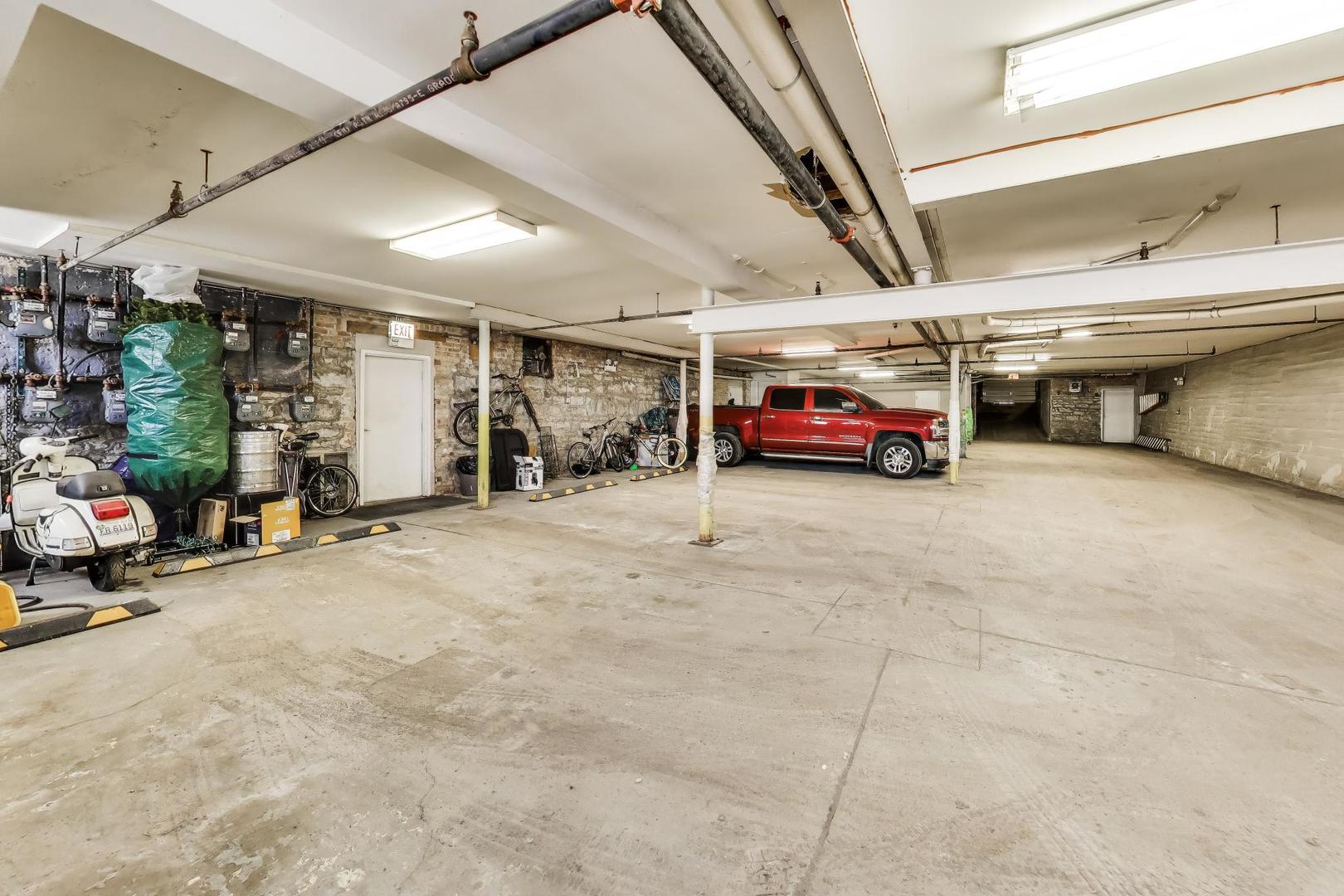 1378 N Wolcott Avenue Unit: 2B