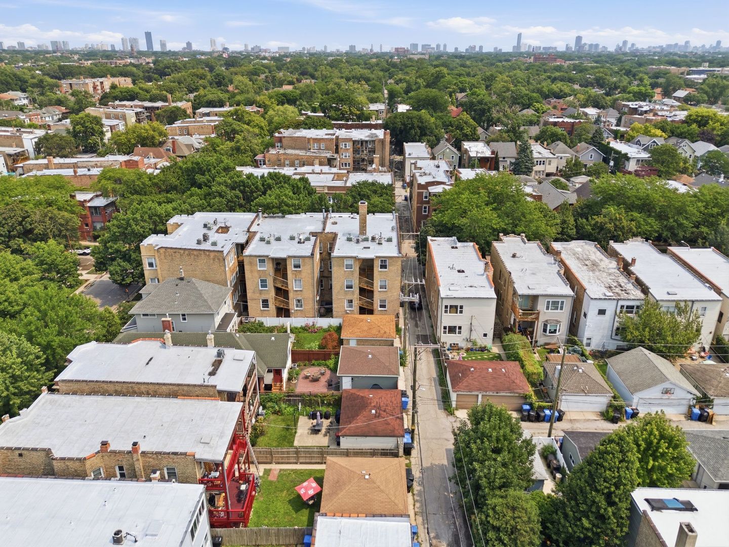 4542 N Albany Avenue Unit: 2