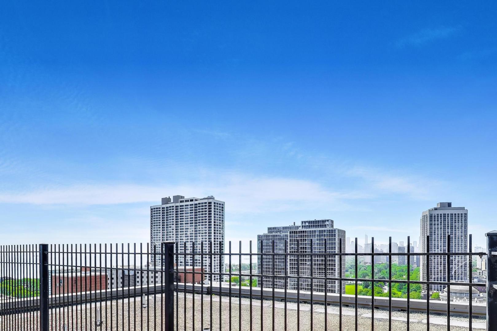 2930 N Sheridan Road Unit: 1205