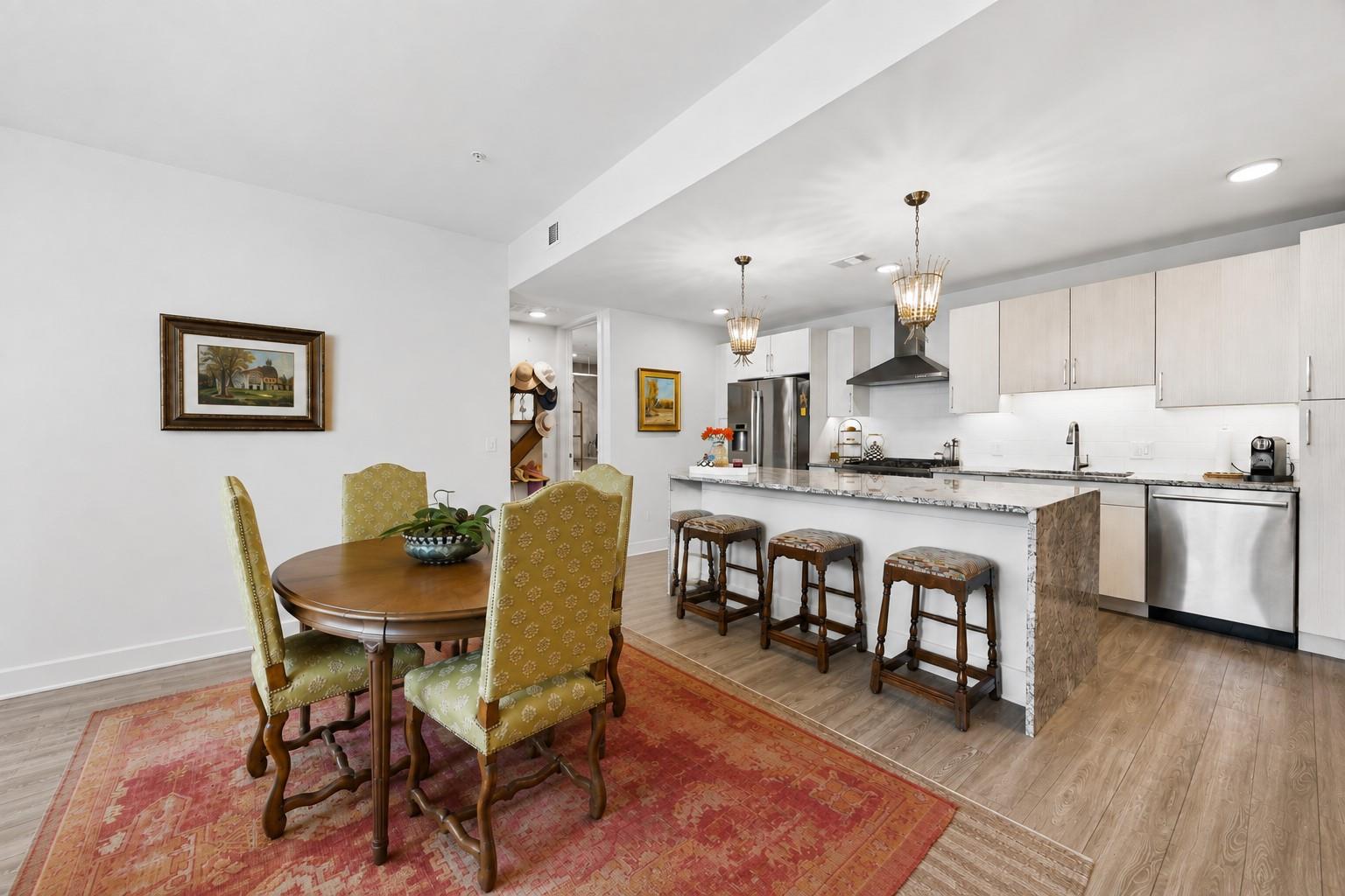 1715 Enfield RD # 202