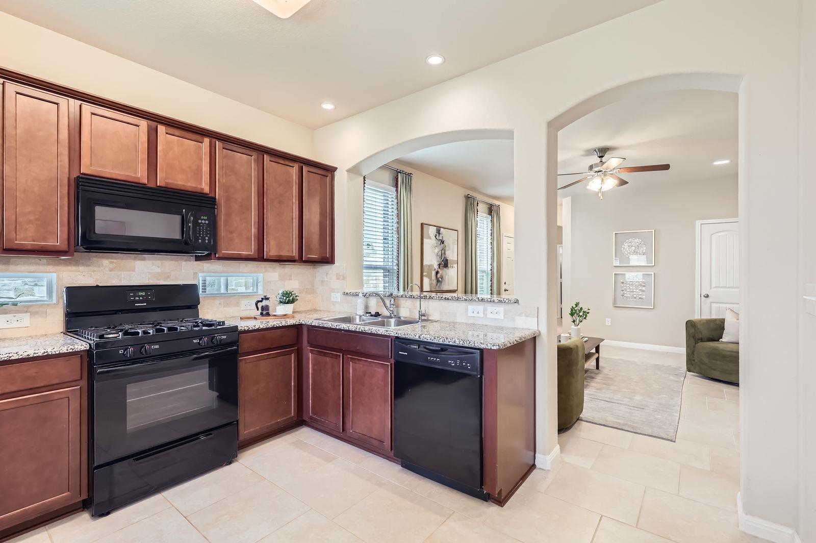 406 Epiphany LN