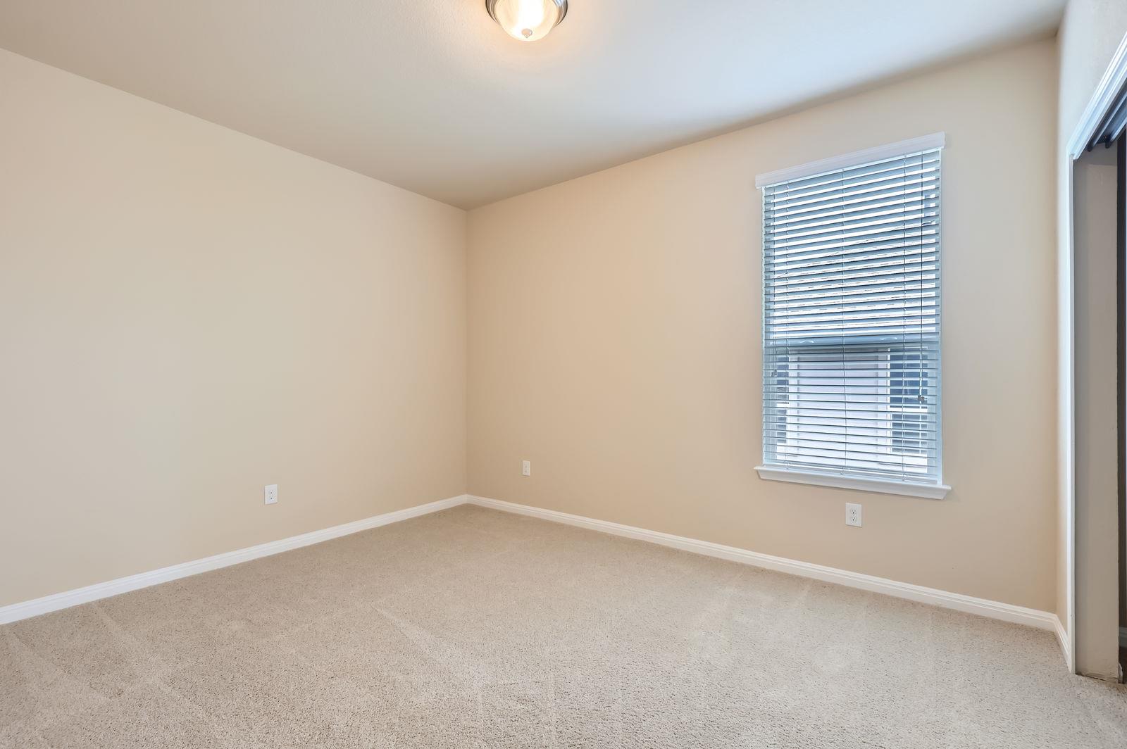 406 Epiphany LN