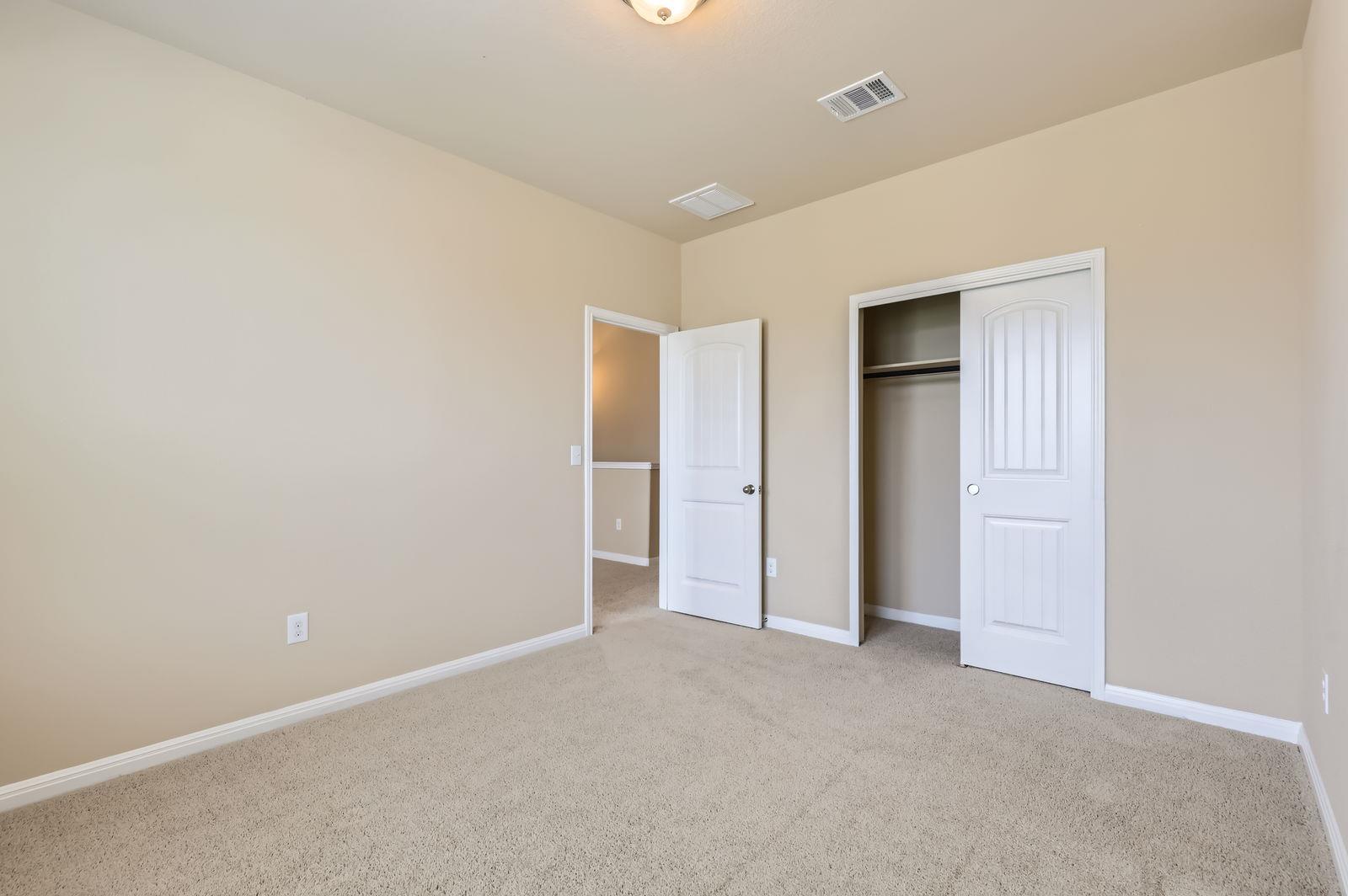 406 Epiphany LN