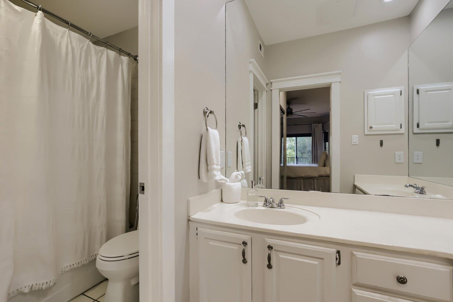 1741 Spyglass DR # 223 Unit: 1-223