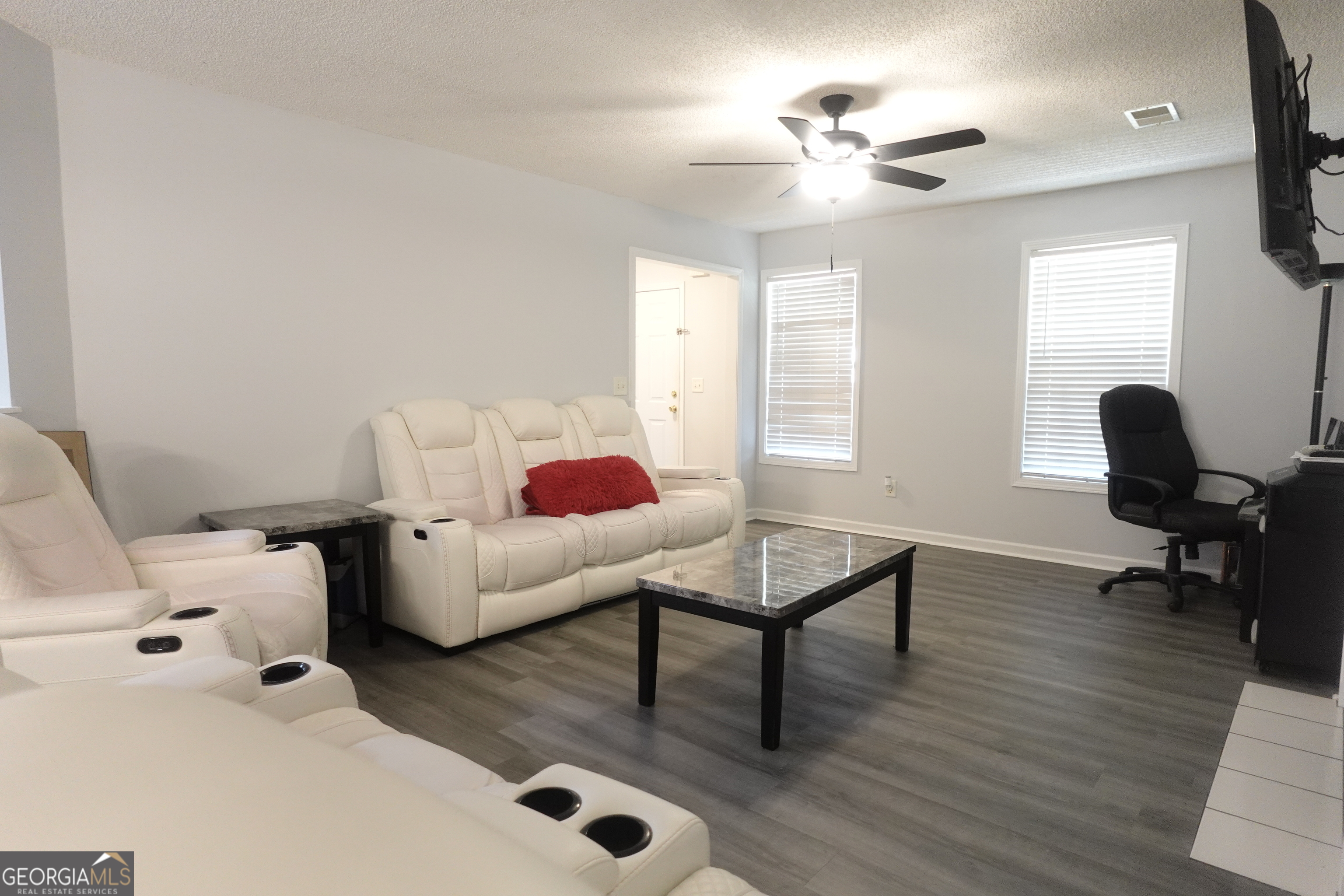 9136 Amberleigh Lane