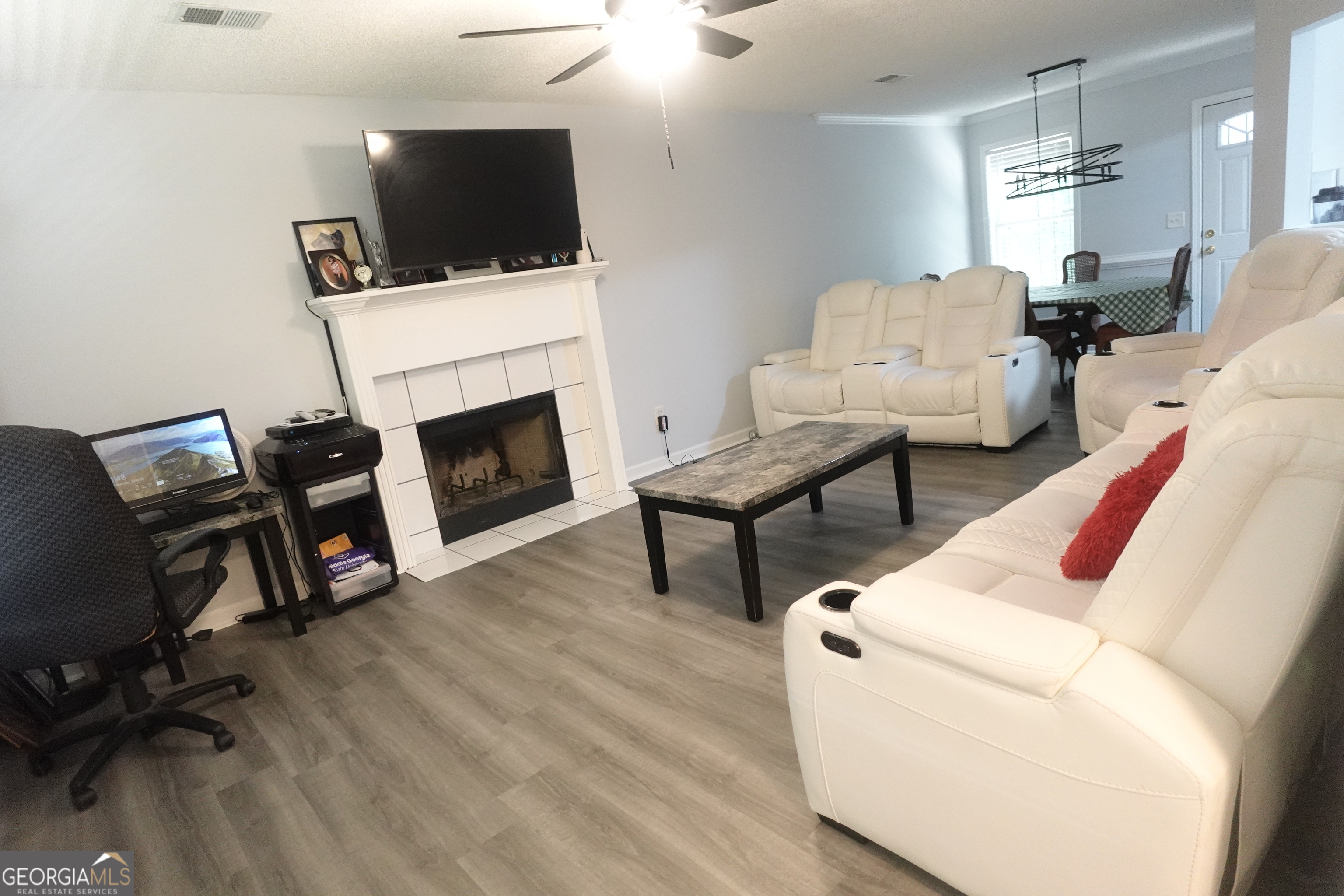 9136 Amberleigh Lane
