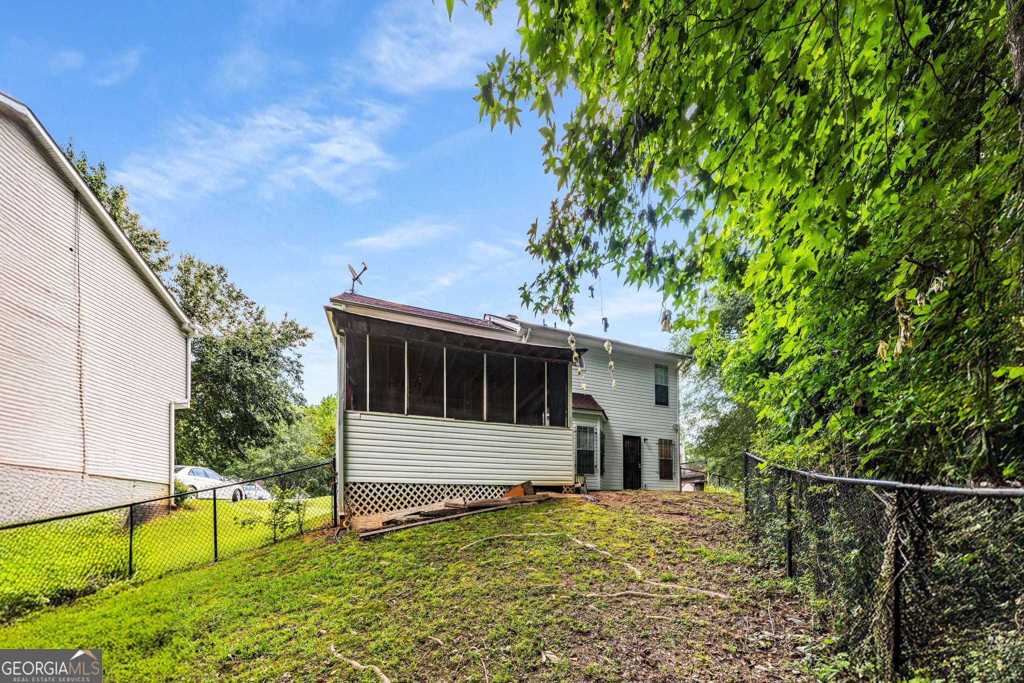 9136 Amberleigh Lane