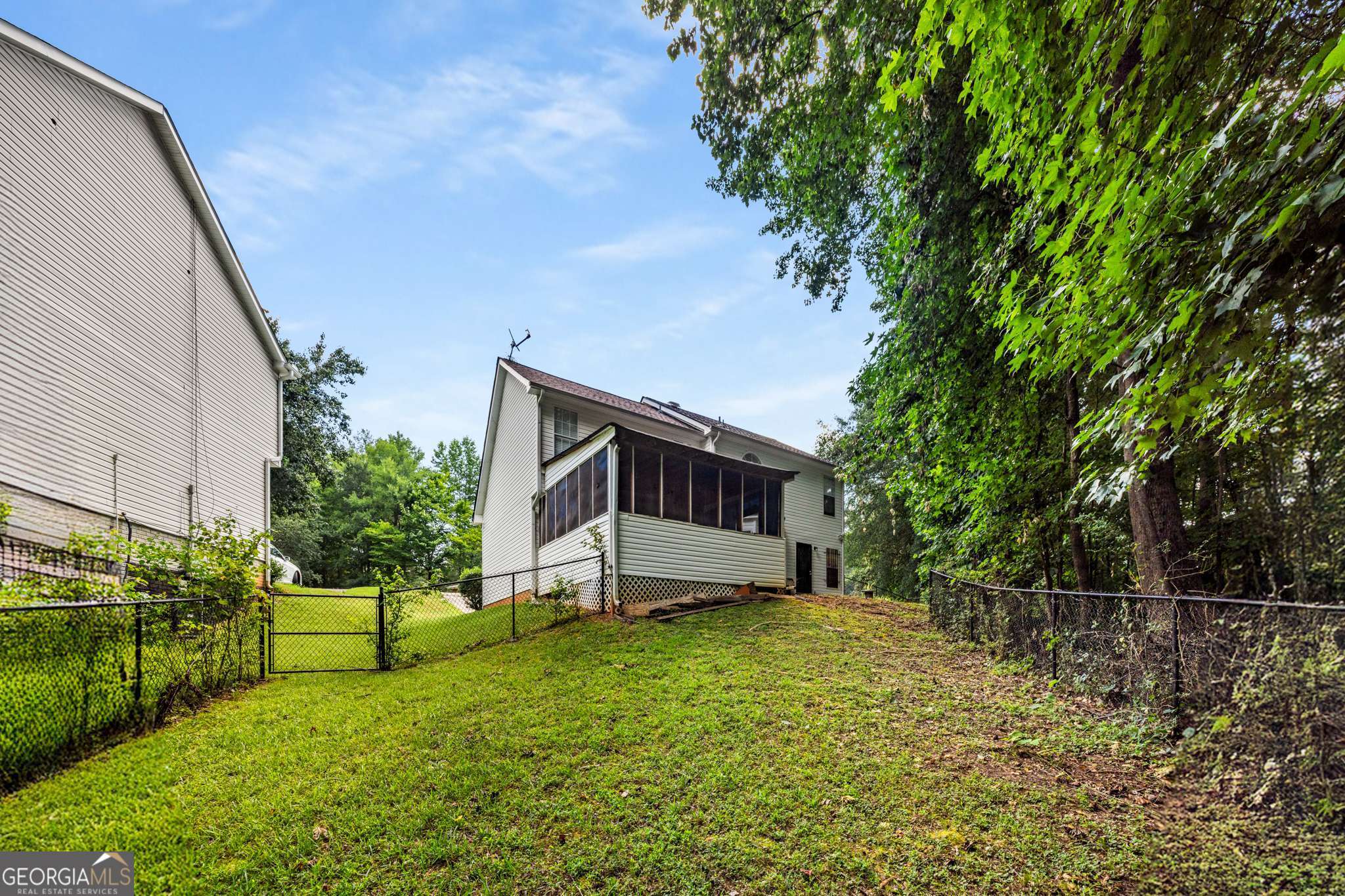 9136 Amberleigh Lane