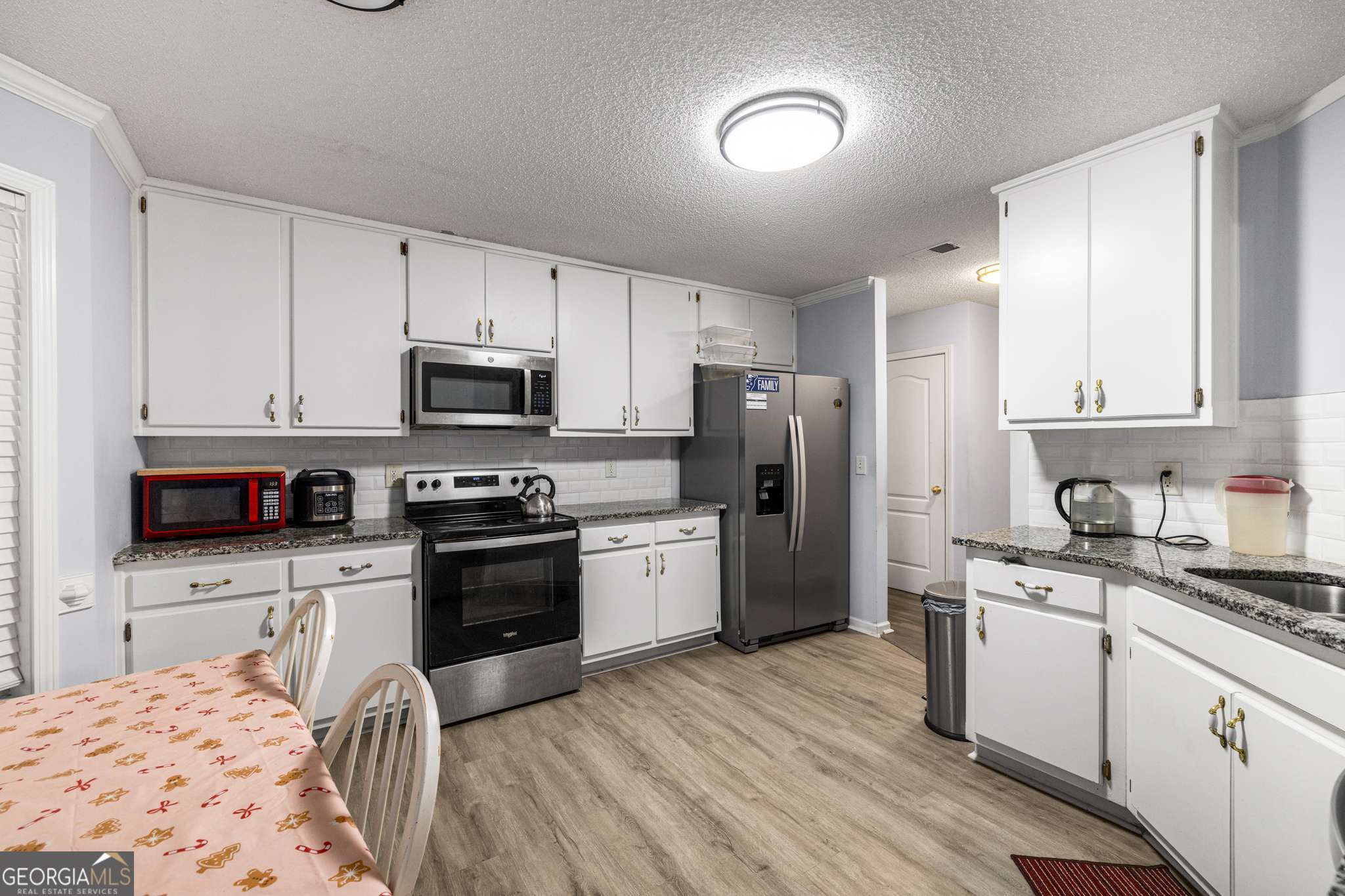 9136 Amberleigh Lane