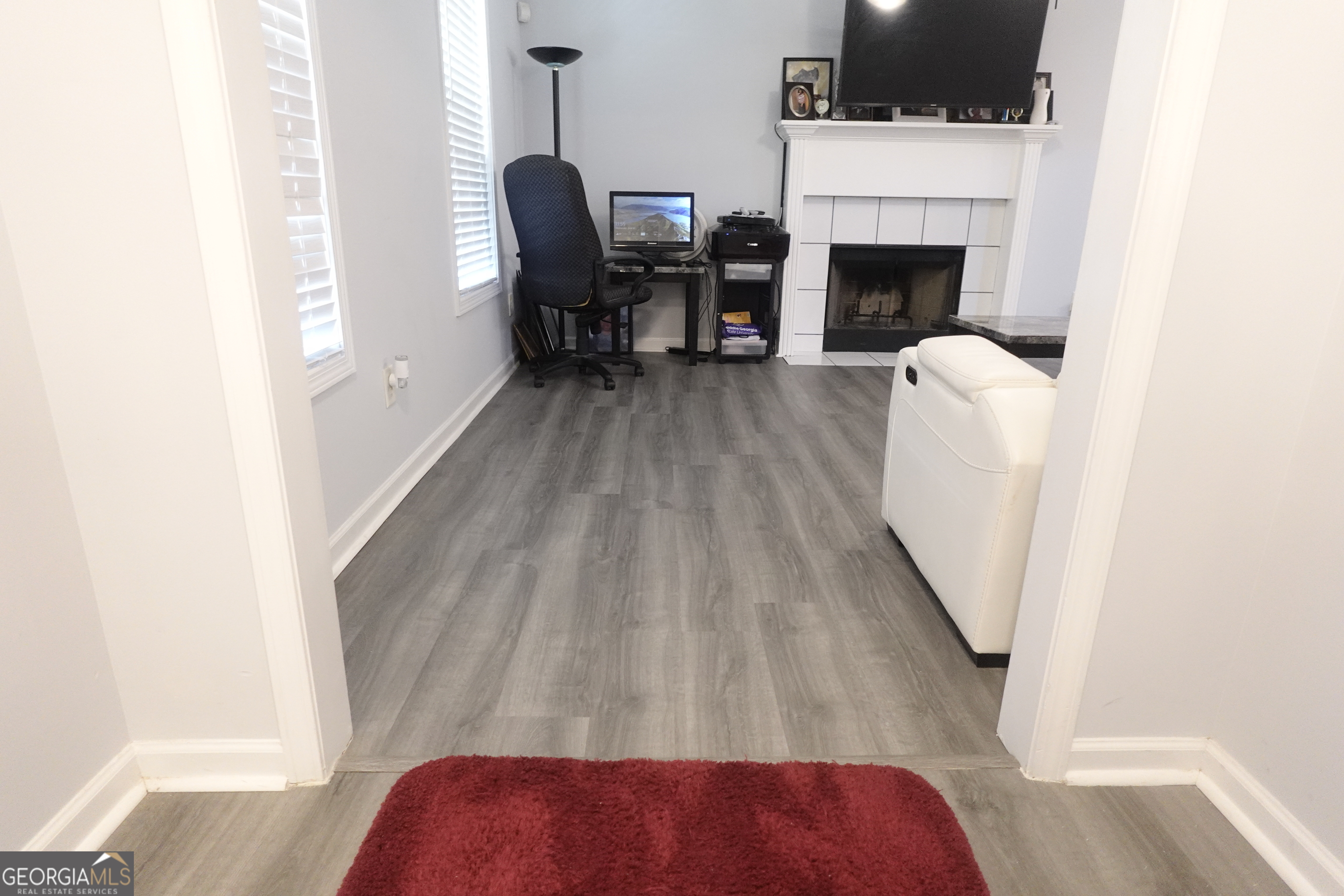 9136 Amberleigh Lane