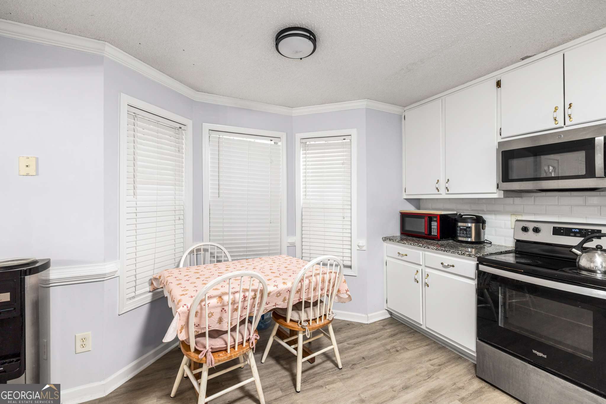 9136 Amberleigh Lane