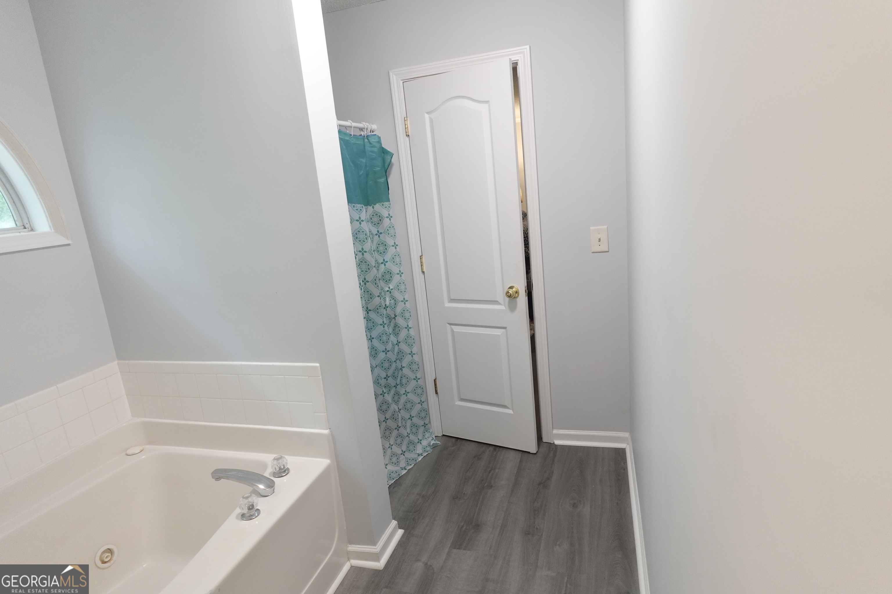 9136 Amberleigh Lane