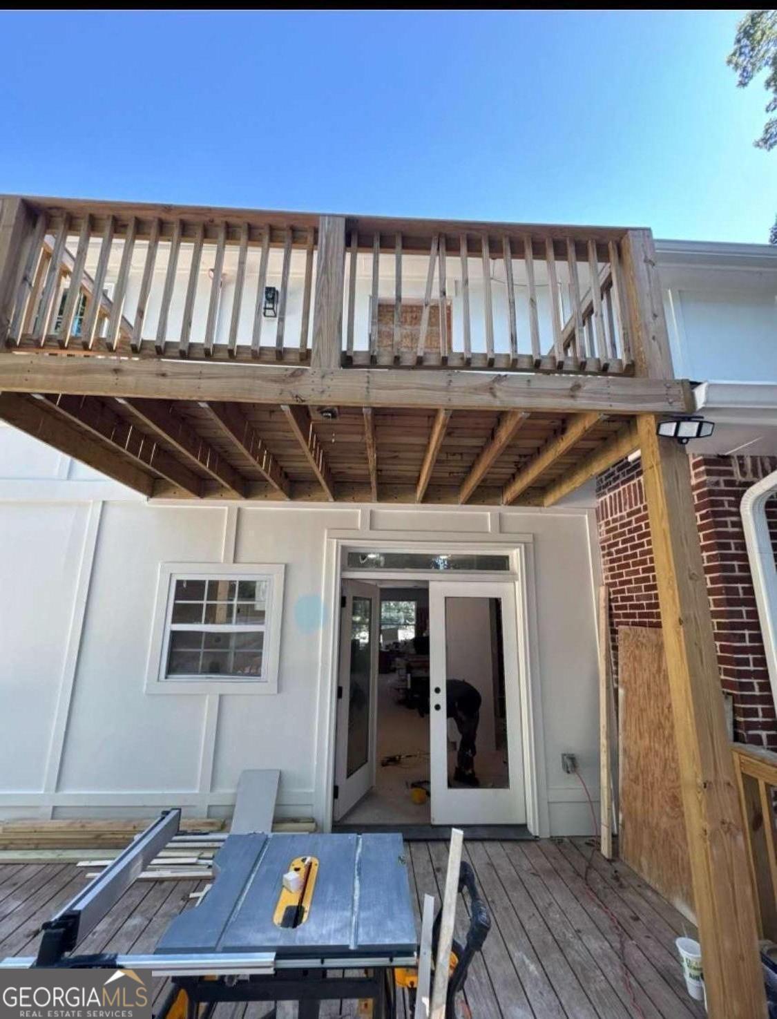 1170 Donnelly Avenue