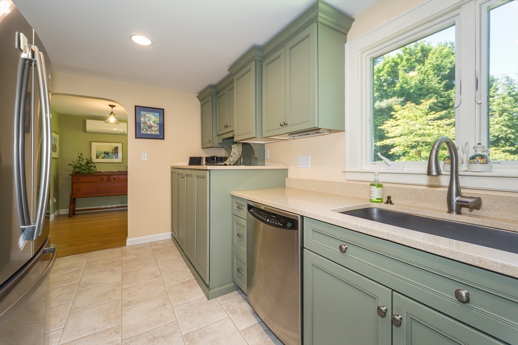 16 Beverly Rd