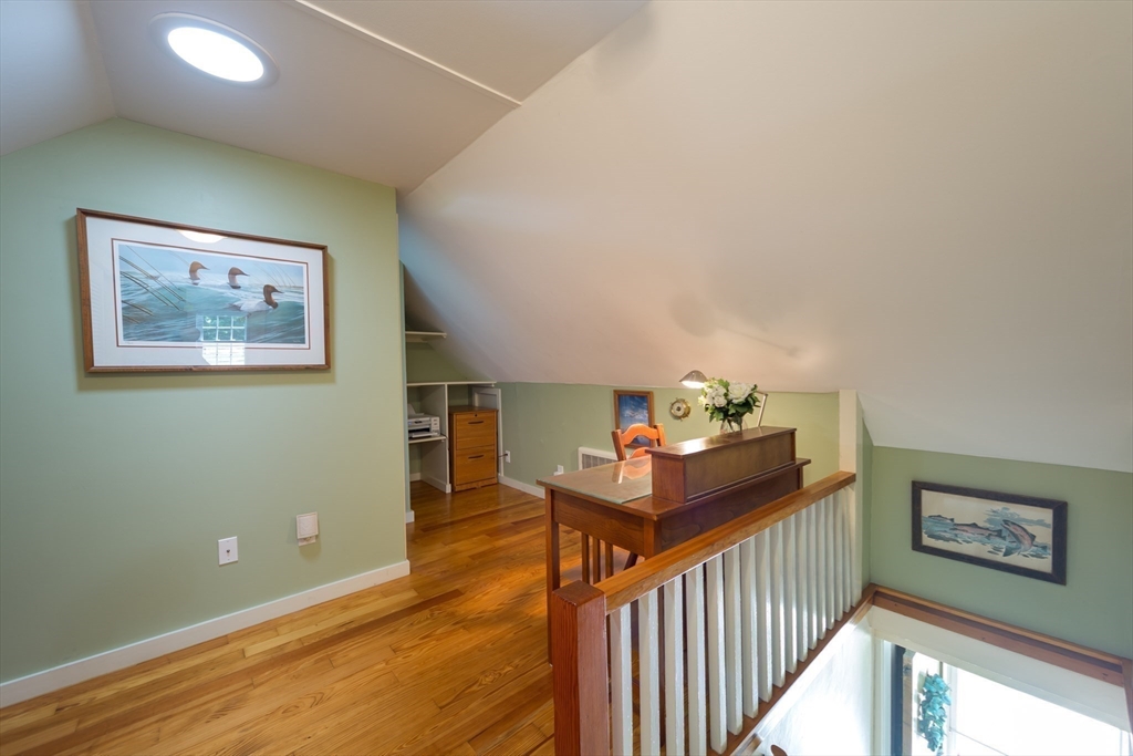 16 Beverly Rd