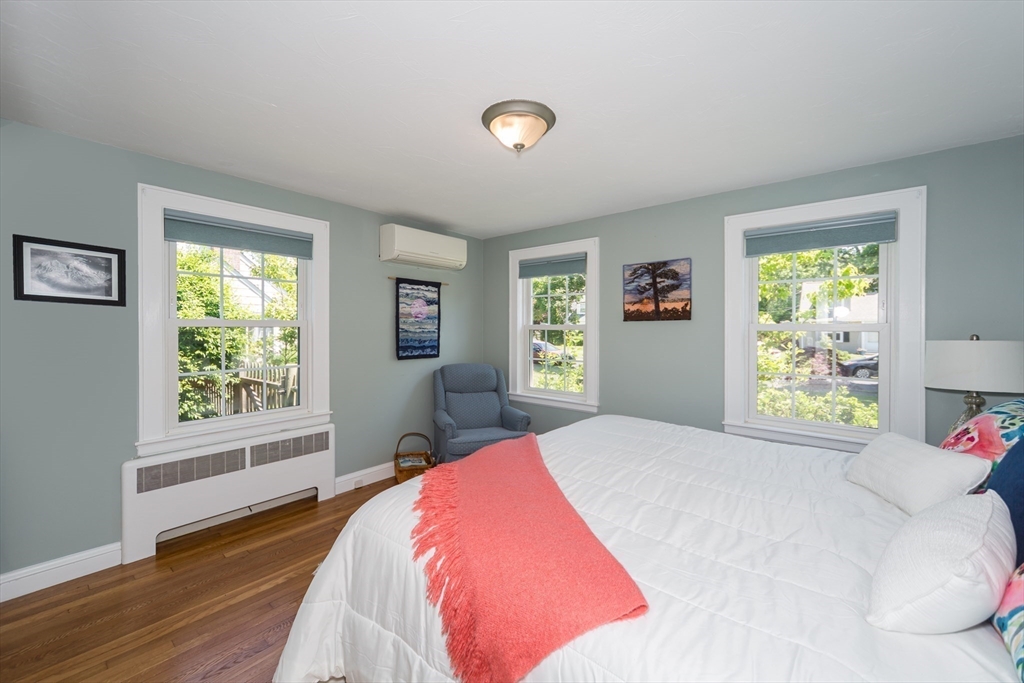 16 Beverly Rd
