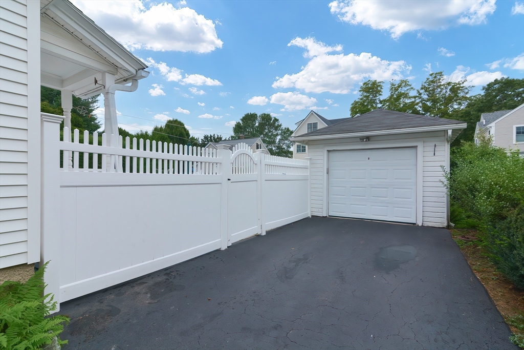 51 Stevens Rd
