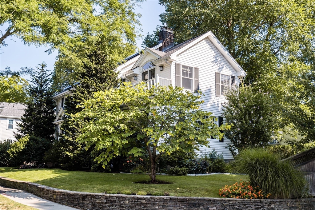 32 Middlecot Street