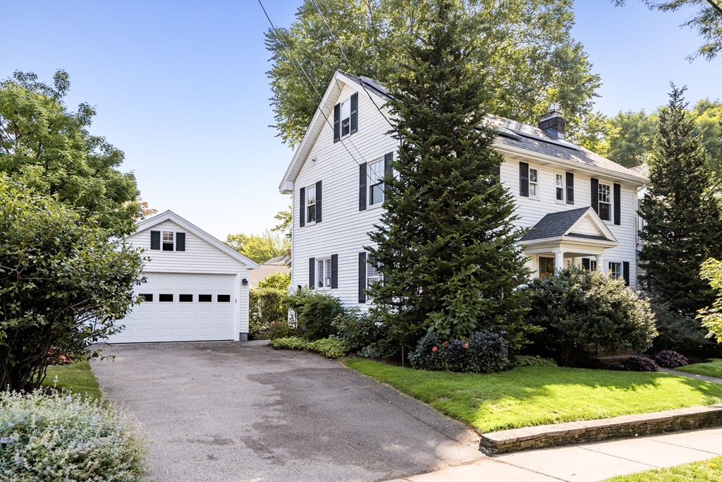 32 Middlecot Street