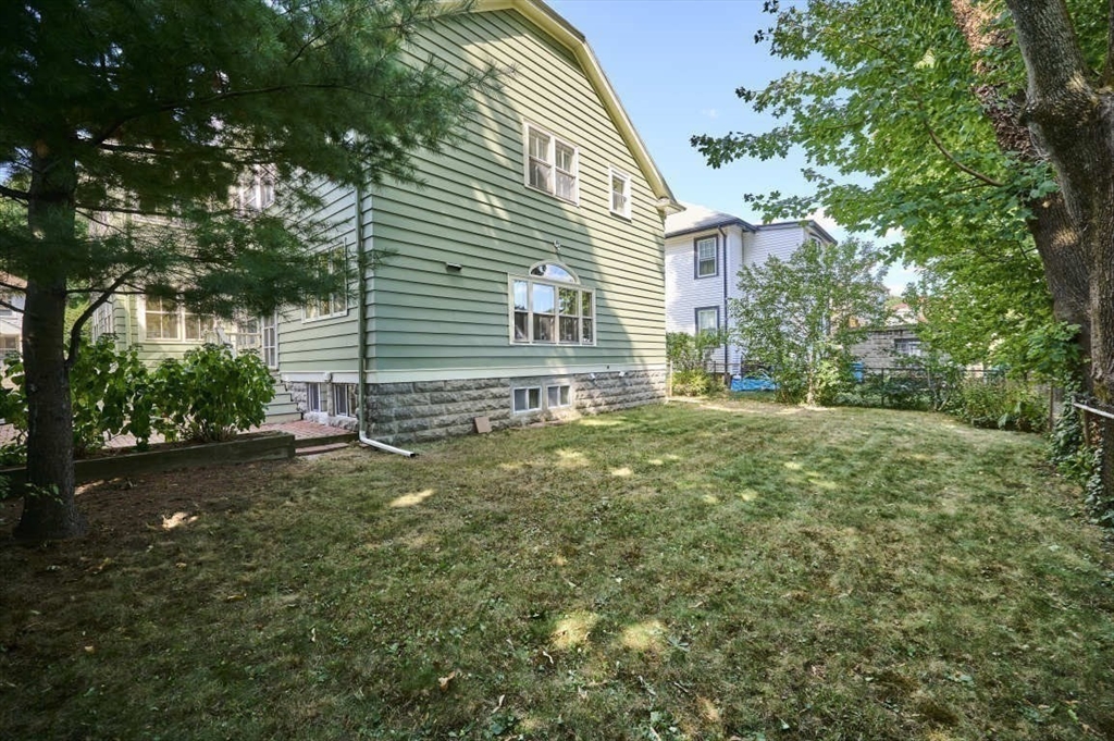77 Chester Road