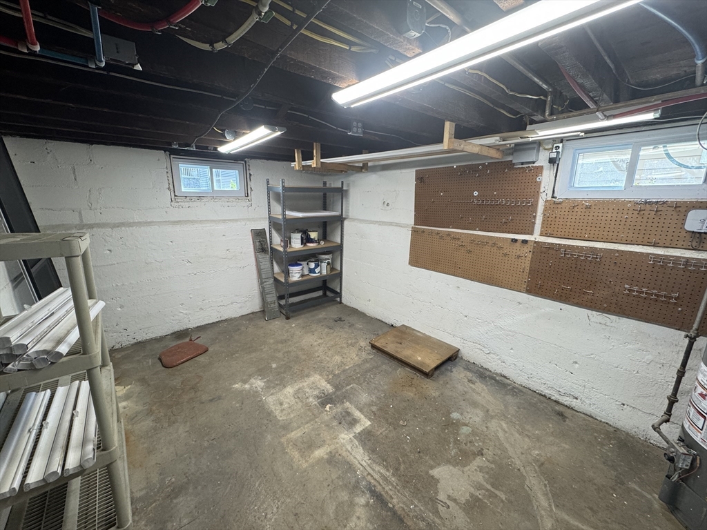 141 Robbins Rd.
