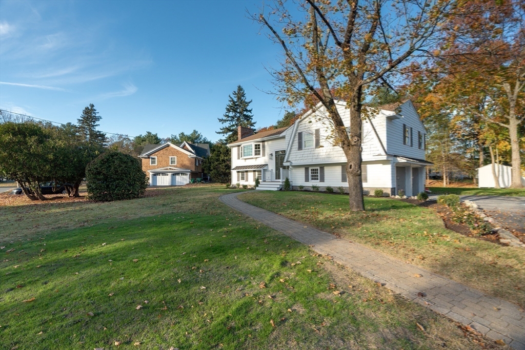 67 Cushing Rd