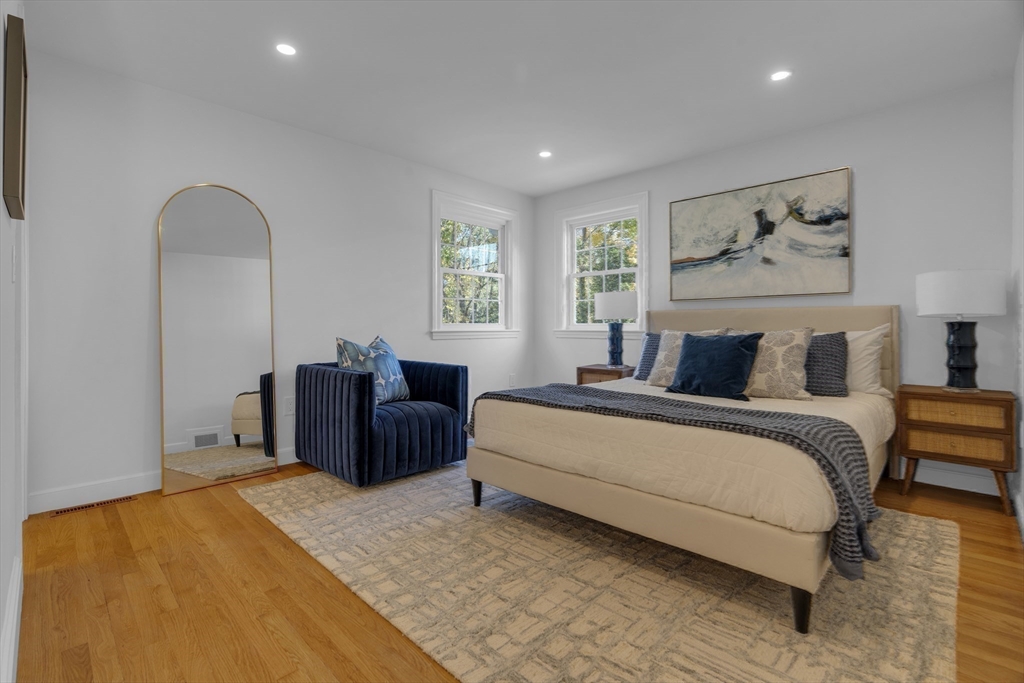 67 Cushing Rd