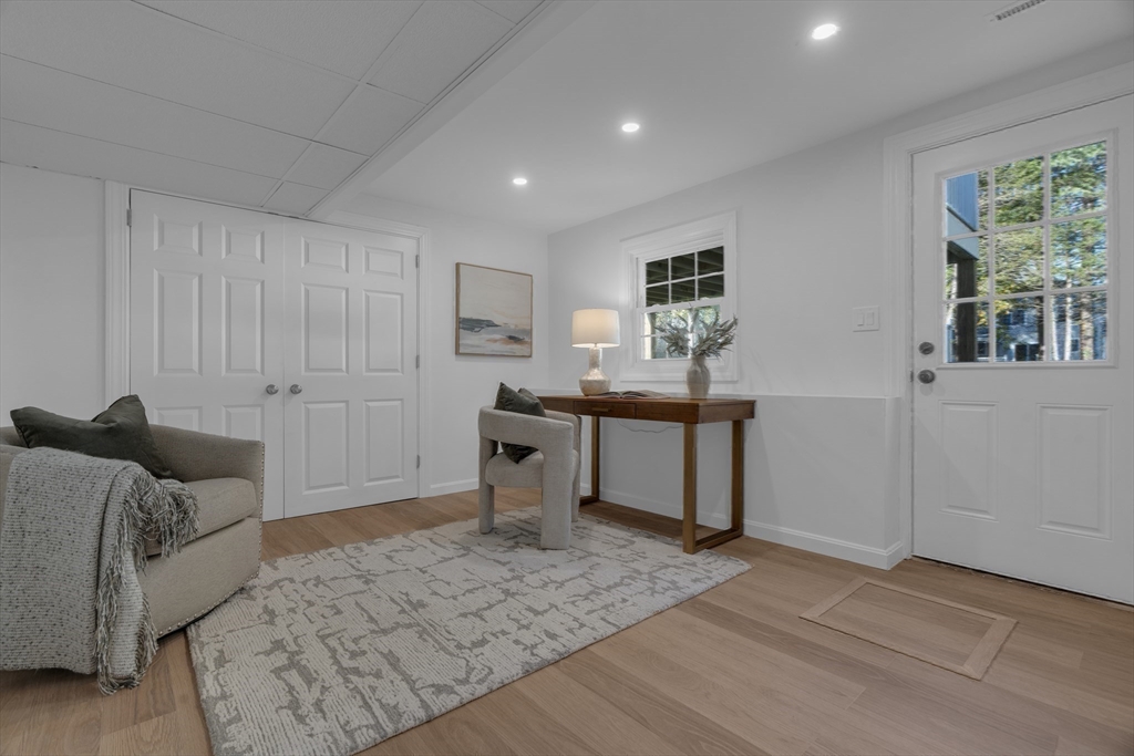 67 Cushing Rd